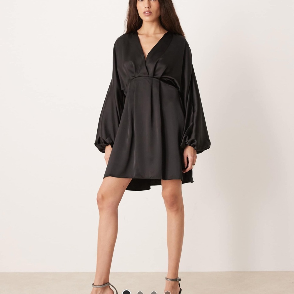 NWT Gina Tricot Black Satin Wrap Dress V-Neck Mini Dress with Balloon Sleeves